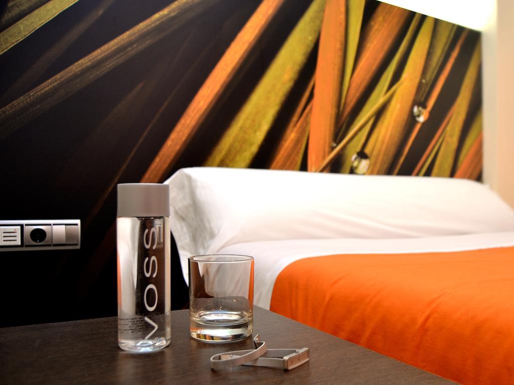Hostal Bajo La Muralla Zamora Kamer foto